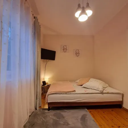 Marta - Goscinne Z Parkingiem, Aneksem Kuchennym, Grillem I Paleniskiem, Piekny Widok Na Karkonosze, Blisko Szlakow Bed & Breakfast