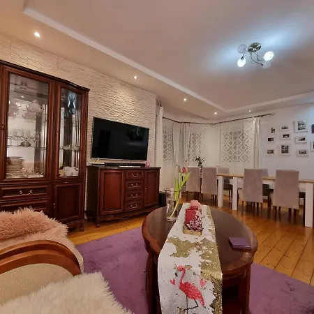 Bed & Breakfast Marta - Goscinne Z Parkingiem, Aneksem Kuchennym, Grillem I Paleniskiem, Piekny Widok Na Karkonosze, Blisko Szlakow Szklarska Poreba