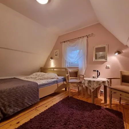 Bed & Breakfast Marta - Goscinne Z Parkingiem, Aneksem Kuchennym, Grillem I Paleniskiem, Piekny Widok Na Karkonosze, Blisko Szlakow